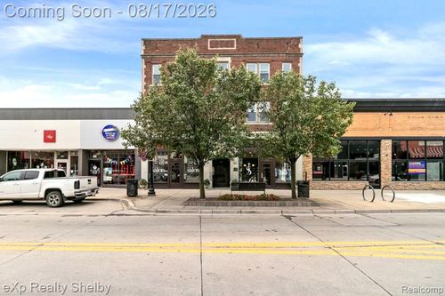 303-259 W 9 Mile Rd, Ferndale, MI, 48220-1795 | Card Image
