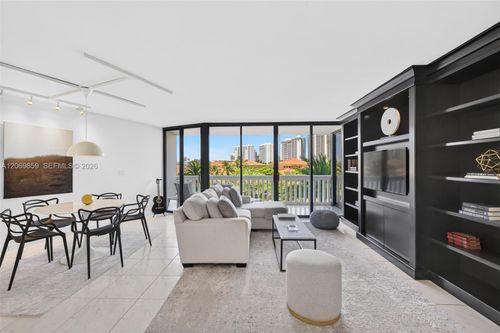 405-1000 Island Blvd, Aventura, FL, 33160 | Card Image