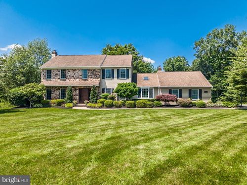 20 Mooney Ln, Chester Springs, PA, 19425-2214 | Card Image