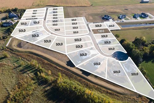 1803 Yale Pkwy, Cedar Falls, IA, 50613-9261 | Card Image