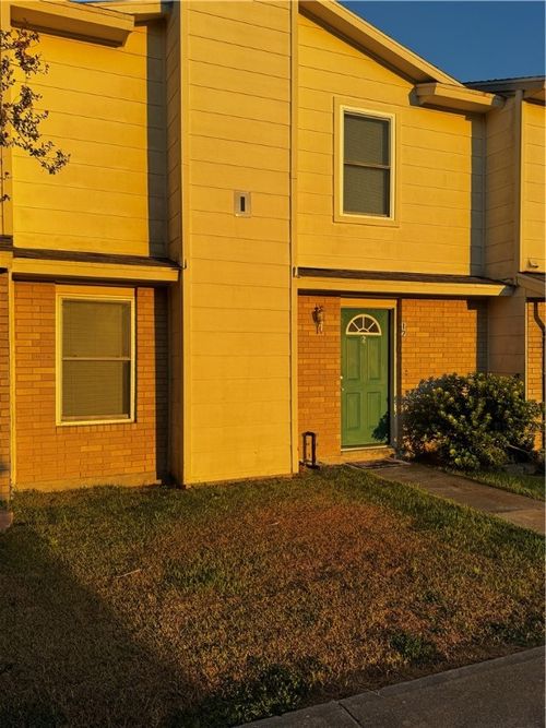 unit-i2-7202 Mansions Dr, Corpus Christi, TX, 78414-3711 | Card Image