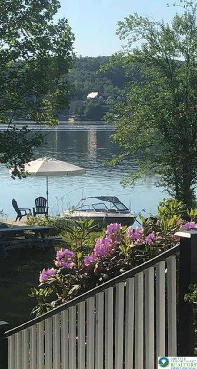 32 Shore Dr, House other with 2 bedrooms, 1 bathrooms and null parking in Tunkhannock PA | Image 9