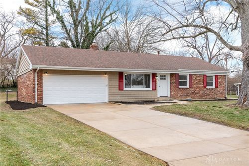 225 S Main St, Centerville, OH, 45458-2559 | Card Image