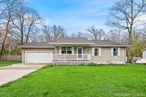 2900 Kooi St, Muskegon, MI, 49444-2518 | Card Image