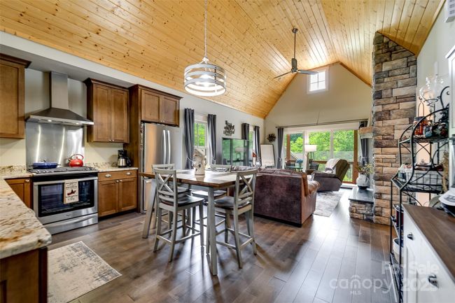 396 River Club Dr, House other with 2 bedrooms, 2 bathrooms and null parking in Cullowhee NC | Image 5