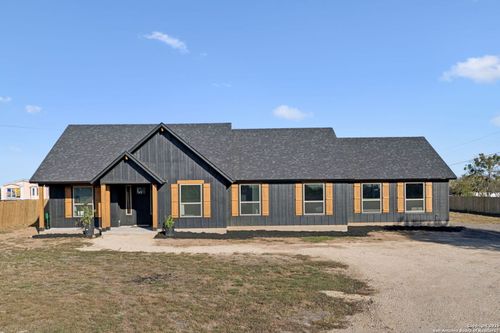 108 Santa Teresa Rd, Kyle, TX, 78640-3303 | Card Image