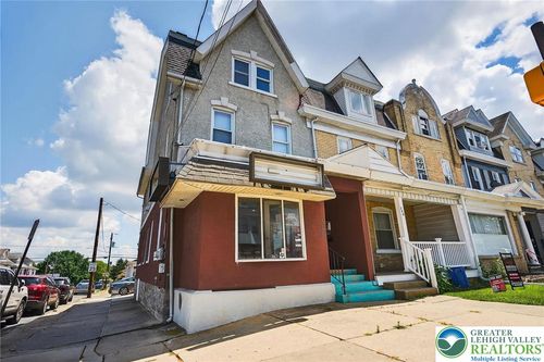 748 Linden St, Bethlehem, PA, 18018-4242 | Card Image