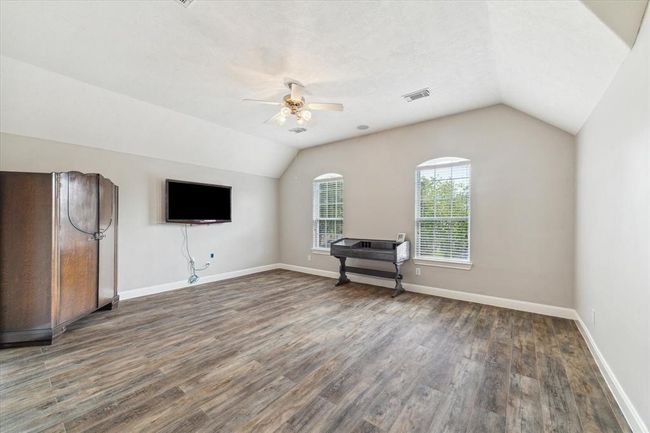 Huge gameroom | Image 17