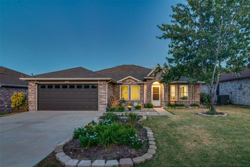 1014 Bainbridge Ln, Forney, TX, 75126-6468 | Card Image