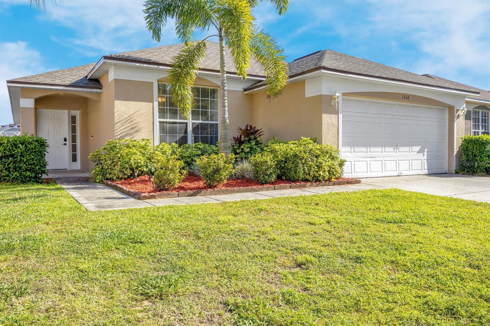 Rebecca Dr, Haines City, FL 33844