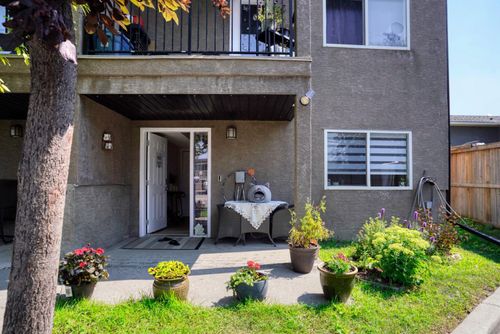 1 - 1823 35 Street Se, Home with 2 bedrooms, 2 bathrooms and 1 parking in Calgary AB | Card Image