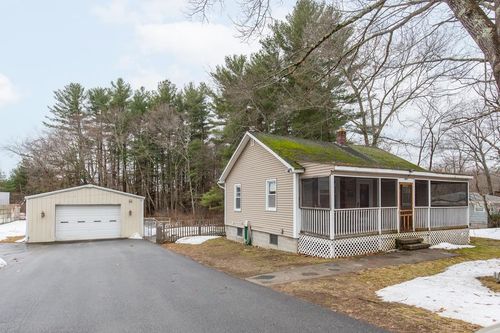 5 Lori Ln, Pelham, NH, 03076-3323 | Card Image