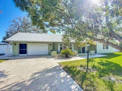 3 Ferguson Court, House other with 3 bedrooms, 2 bathrooms and null parking in Palm Coast FL | Image 2