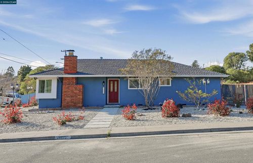 3005 De Anza Dr, El Sobrante, CA, 94803-2403 | Card Image