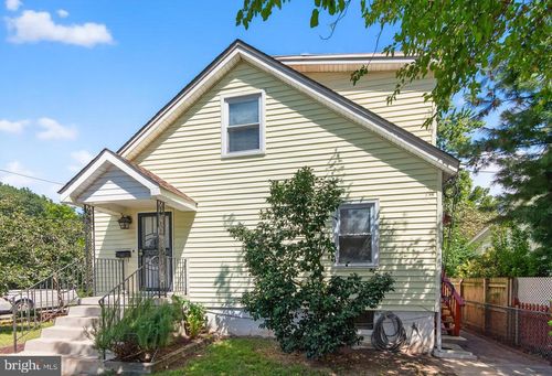 3700 Webster St, BRENTWOOD, MD, 20722-1039 | Card Image