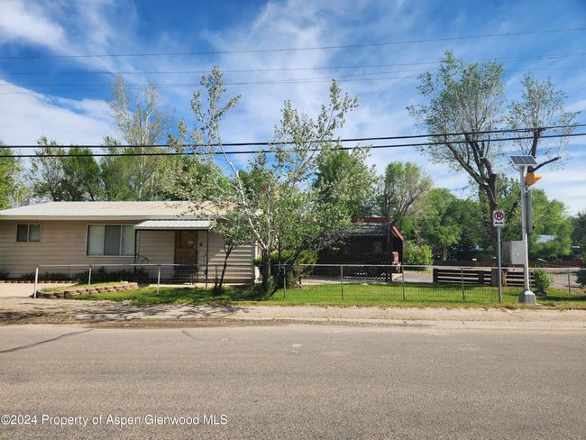 1008 Washington St, House other with 3 bedrooms, 2 bathrooms and null parking in Craig CO | Image 4