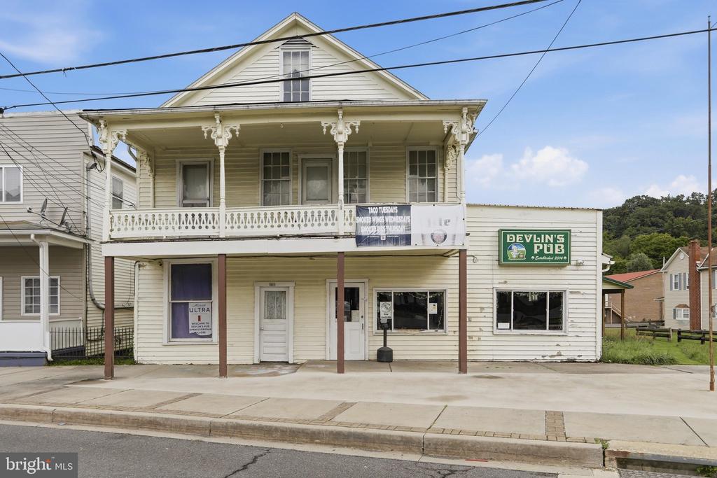Commercial Sale in MIDLAND