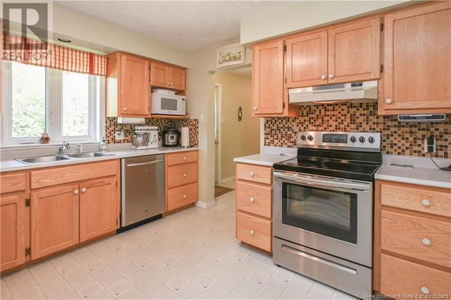 459 Rue Pointe à Bouleau, House other with 3 bedrooms, 2 bathrooms and null parking in Tracadie-Sheila NB | Image 17