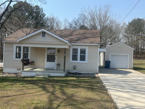 273 Washington Ave, Camden, TN, 38320-1163 | Card Image