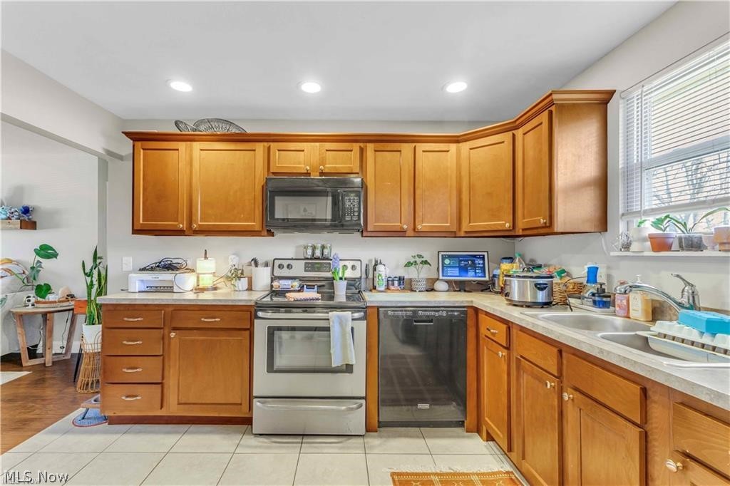 Residential Lease in Avon 5