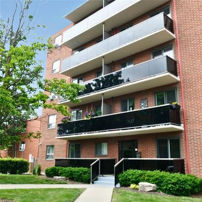 25 - 2373 King St E, Condo with 1 bedrooms, 1 bathrooms and 1 parking in Hamilton ON | Image 2