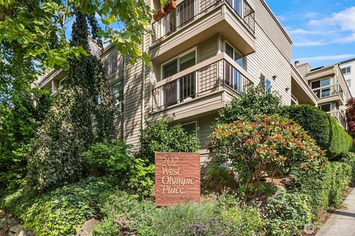 apt-405-202 W Olympic Pl, Seattle, WA, 98119-4723 | Card Image