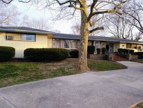 210 S Railroad Ave, Rio Grande, NJ, 08242-1820 | Card Image