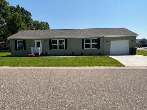 675 Brooks St S, Eden Valley, MN, 55329-1645 | Card Image