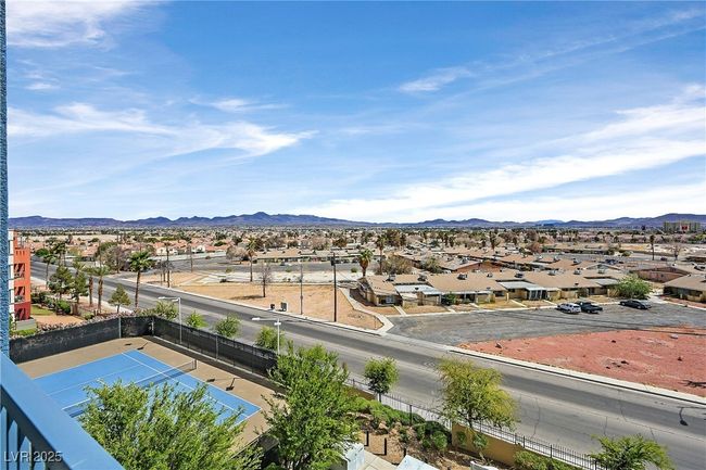 428 - 62 E Serene Ave, Condo with 2 bedrooms, 2 bathrooms and null parking in Las Vegas NV | Image 9