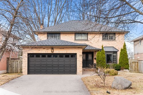 14 Valley Cres, Aurora, ON, L4G4S4 | Card Image