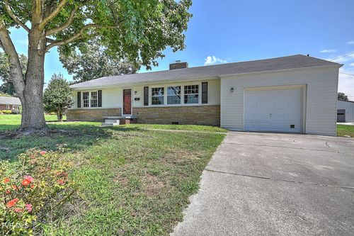 2000 Eastwood Ave, Kingsport, TN, 37664-3132 | Card Image