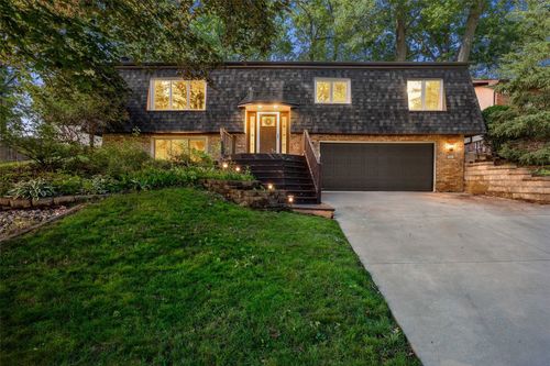 2023 Sandalwood Drive Ne, Cedar Rapids, IA, 52402 | Card Image