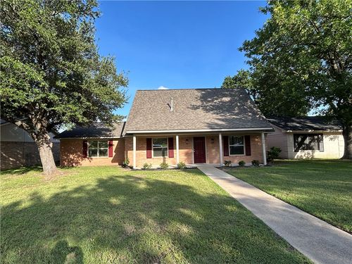 1612 Luza St, Bryan, TX, 77802-1511 | Card Image