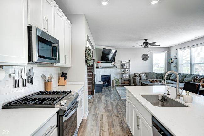 2428 Stonehill Way, House other with 5 bedrooms, 5 bathrooms and null parking in New Palestine IN | Image 14