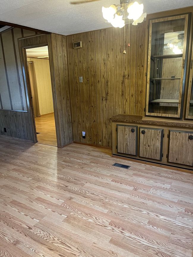 1294 Moss St, House other with 3 bedrooms, 2 bathrooms and 3 parking in Paint Rock TX | Image 7