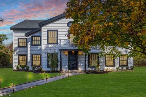 74 Harlingen Rd, BELLE MEAD, NJ, 08502-5301 | Card Image