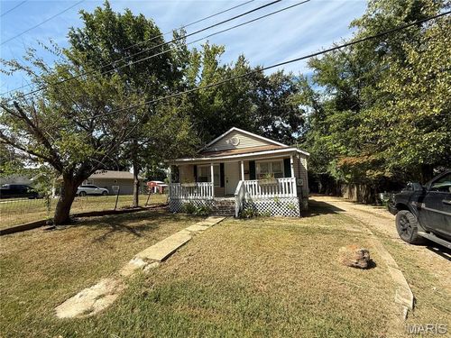 719 Foley St, Poplar Bluff, MO, 63901-3425 | Card Image