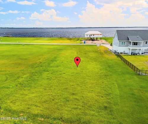 71 W Dowry Creek, Belhaven, NC, 27810 | Card Image