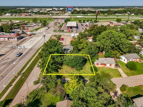 1046 E 61st St N, Park City, KS, 67219-1914 | Card Image