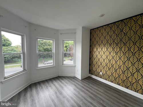 apt-2f-1829 N 33rd St, PHILADELPHIA, PA, 19121-2651 | Card Image