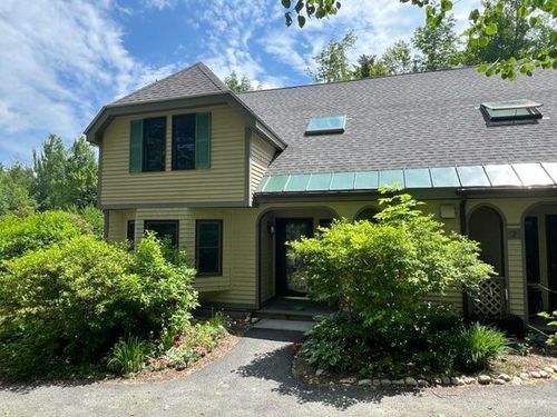 101 Longfellow Dr, Bethlehem, NH, 03574-4507 | Card Image