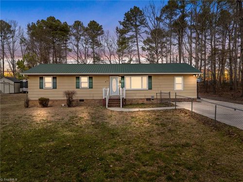 289 Washington Park Rd, Mount Gilead, NC, 27306-8490 | Card Image