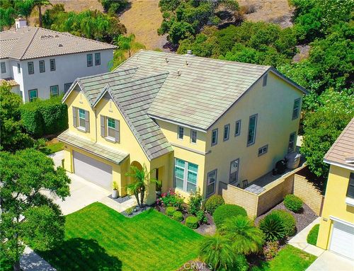 3090 Mangular Ave, Corona, CA, 92882-6021 | Card Image