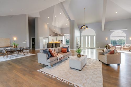 2615 Hartsville Pike, Castalian Springs, TN, 37031-4704 | Card Image