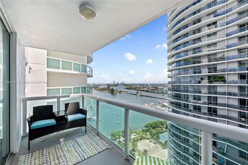 apt-3011-1800 N Bayshore Dr, Miami, FL, 33132-3231 | Card Image