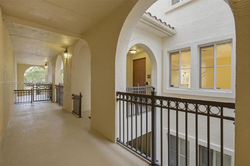 1-2925 Nw 126th Ave, Sunrise, FL, 33323-6320 | Card Image