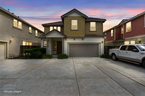 9332 Vintner Cir, Patterson, CA, 95363-8901 | Card Image