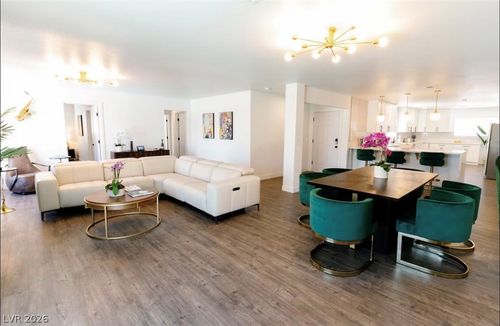 1305 S 16th St, Las Vegas, NV, 89104-1827 | Card Image