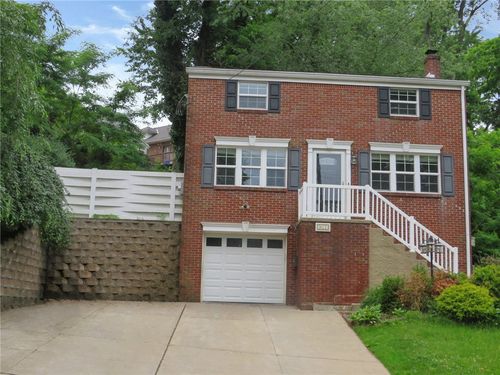 811 Parkside Ave, Pittsburgh, PA, 15228-2430 | Card Image