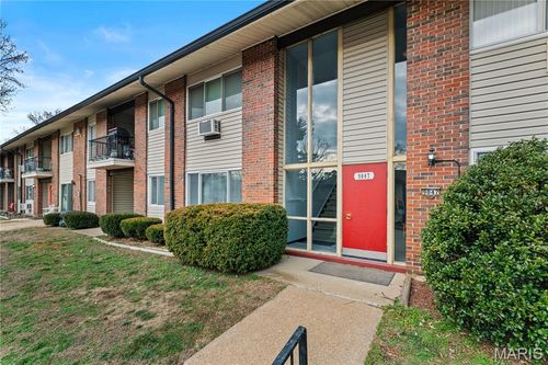 unit-a-9047 Villaridge Ct, Saint Louis, MO, 63123-7432 | Card Image